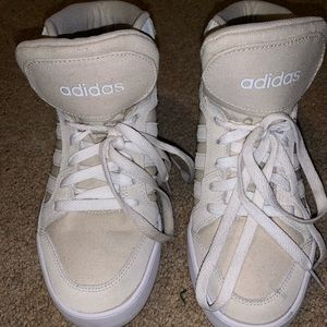 Women’s Adidas High Tops 🌟 Perfect condition